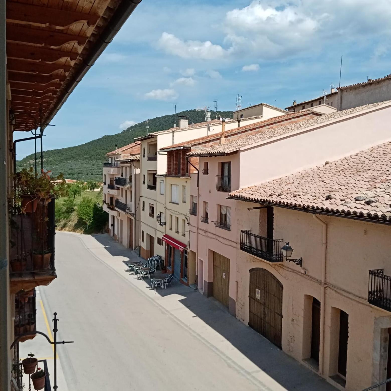 Hostal Tastavins Peñarroya de Tastavins Buitenkant foto